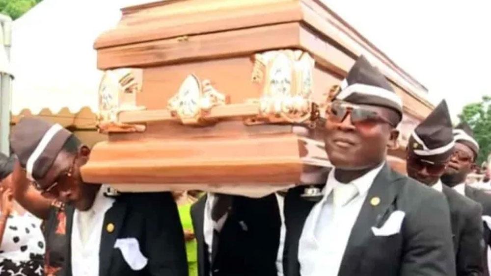 La tradición funeraria de Ghana que se volvió un meme